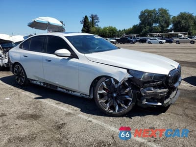 Czwarte zdjęcie samochodu z boku: 2025 BMW 530 I VIN:WBA43FJ04SCU23298 - miniatura
