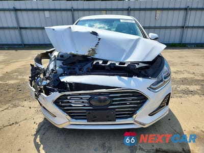 Piąte zdjęcie samochodu w środku: 2018 HYUNDAI SONATA SEL VIN:5NPE34AF7JH646809 - miniatura
