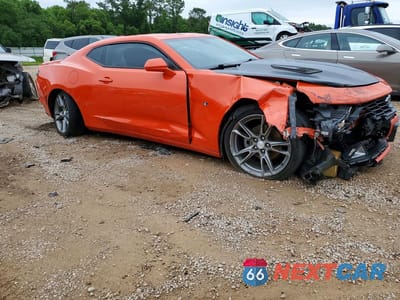 Czwarte zdjęcie samochodu z boku: 2019 CHEVROLET CAMARO LT VIN:1G1FD1RS8K0119788 - miniatura