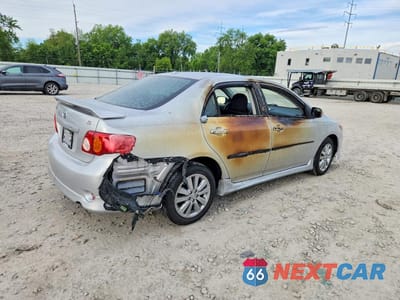 Trzecie zdjęcie samochodu z tyłu: 2010 TOYOTA COROLLA S VIN:1NXBU4EE4AZ259797 - miniatura