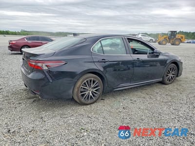 Trzecie zdjęcie samochodu z tyłu: 2024 TOYOTA CAMRY SE VIN:4T1T11AK3RU890494 - miniatura
