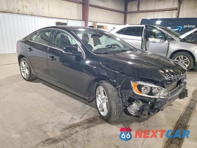 Czwarte zdjęcie samochodu z boku: 2015 VOLVO S60 PREMIER+ VIN:YV1612TCXF1314566 - miniatura