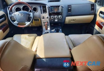 Zdjęcie 8 z 13 samochodu: 2013 TOYOTA SEQUOIA PLATINUM VIN:5TDDW5G18DS086804 - miniatura