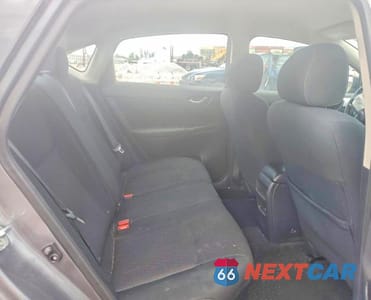 Zdjęcie 10 z 12 samochodu: 2019 NISSAN SENTRA S VIN:3N1AB7AP2KY451607 - miniatura