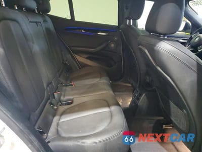 Zdjęcie 11 z 14 samochodu: 2021 BMW X2 SDRIVE28I VIN:WBXYH9C03M5S73408 - miniatura