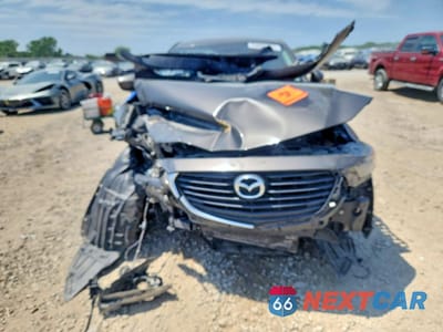 Piąte zdjęcie samochodu w środku: 2017 MAZDA CX-3 TOURING VIN:JM1DKFC72H0160268 - miniatura