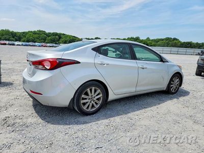 Trzecie zdjęcie samochodu z tyłu: 2015 HYUNDAI ELANTRA SE VIN:5NPDH4AE6FH622593 - miniatura