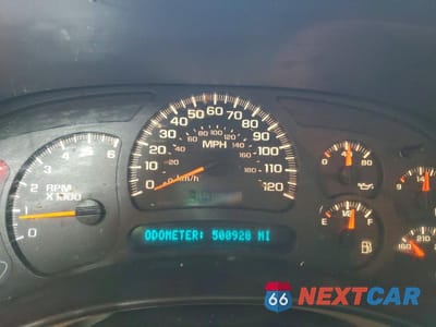 Zdjęcie 9 z 13 samochodu: 2003 CHEVROLET SUBURBAN C1500 VIN:1GNEC16Z03J314715 - miniatura