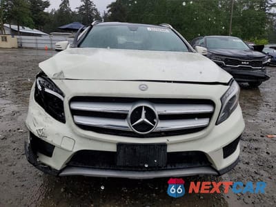 Piąte zdjęcie samochodu w środku: 2017 MERCEDES-BENZ GLA 250 4MATIC VIN:WDCTG4GB4HJ332823 - miniatura