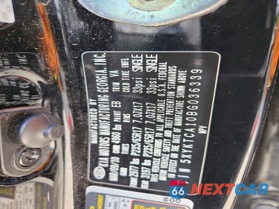 Zdjęcie 12 z 12 samochodu: 2011 KIA SORENTO LX VIN:5XYKTCA10BG036339 - miniatura
