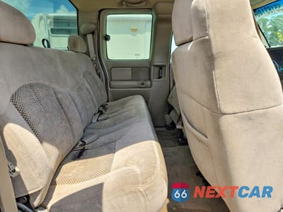 Zdjęcie 10 z 12 samochodu: 2002 CHEVROLET SILVERADO K1500 VIN:2GCEK19TX21352240 - miniatura