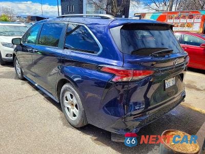 Trzecie zdjęcie samochodu z tyłu: 2021 TOYOTA SIENNA LE VIN:5TDGRKEC7MS018548 - miniatura
