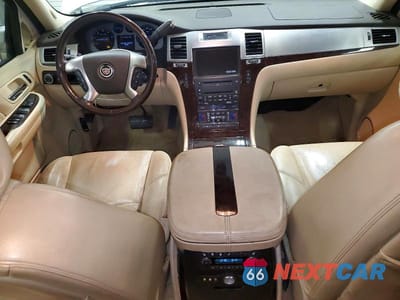 Zdjęcie 8 z 13 samochodu: 2008 CADILLAC ESCALADE ESV VIN:1GYFK66828R157003 - miniatura