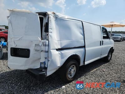 Trzecie zdjęcie samochodu z tyłu: 2021 CHEVROLET EXPRESS G2500 VIN:1GCWGAFPXM1266450 - miniatura