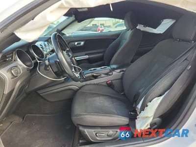 Zdjęcie 7 z 12 samochodu: 2018 FORD MUSTANG VIN:1FA6P8TH6J5183257 - miniatura
