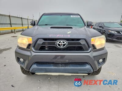 Piąte zdjęcie samochodu w środku: 2014 TOYOTA TACOMA DOUBLE CAB VIN:5TFLU4EN0EX089466 - miniatura