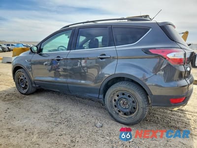 Drugie zdjęcie samochodu z przodu: 2017 FORD ESCAPE SE VIN:1FMCU9G93HUA41765 - miniatura