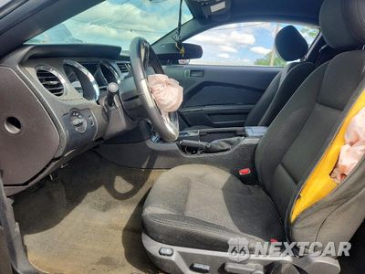 Zdjęcie 7 z 12 samochodu: 2013 FORD MUSTANG VIN:1ZVBP8AM2D5261009 - miniatura