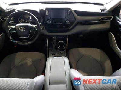 Zdjęcie 8 z 12 samochodu: 2021 TOYOTA HIGHLANDER L VIN:5TDCZRAH6MS058483 - miniatura