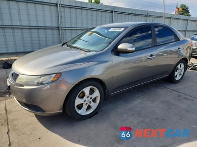 2010 KIA FORTE EX KNAFU4A24A5309171 - główne zdjęcie licytacji z USA - miniatura