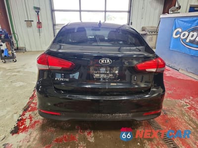Zdjęcie 6 z 12 samochodu: 2017 KIA FORTE LX VIN:3KPFK4A73HE089900 - miniatura