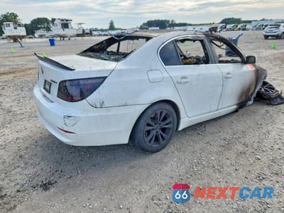 Trzecie zdjęcie samochodu z tyłu: 2010 BMW 535 XI VIN:WBANV9C57AC137680 - miniatura