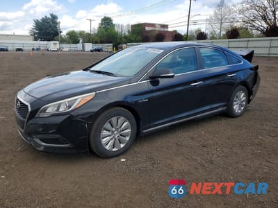 2017 HYUNDAI SONATA HYBRID SE KMHE24L16HA052181 - główne zdjęcie licytacji z USA - miniatura