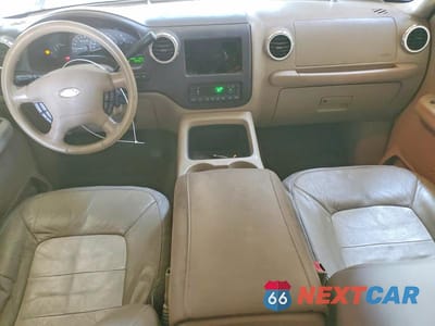 Zdjęcie 8 z 13 samochodu: 2003 FORD EXPEDITION EDDIE BAUER VIN:1FMFU17L93LA76948 - miniatura