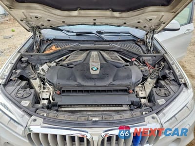 Zdjęcie 12 z 13 samochodu: 2015 BMW X5 XDRIVE50I VIN:5UXKR6C58F0J75175 - miniatura