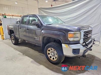 Czwarte zdjęcie samochodu z boku: 2015 GMC SIERRA K2500 HEAVY DUTY VIN:1GT22XEG4FZ141708 - miniatura