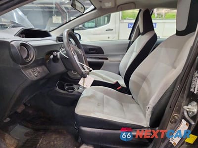Zdjęcie 7 z 12 samochodu: 2013 TOYOTA PRIUS C ONE VIN:JTDKDTB32D1533120 - miniatura