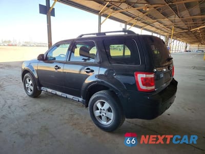 Drugie zdjęcie samochodu z przodu: 2010 FORD ESCAPE XLT VIN:1FMCU0DG7AKD40353 - miniatura
