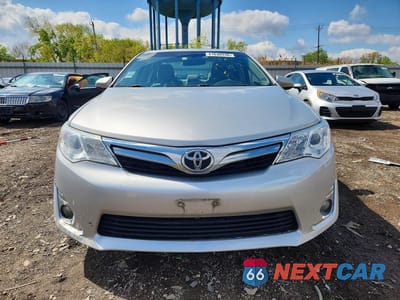 Piąte zdjęcie samochodu w środku: 2014 TOYOTA CAMRY XLE VIN:4T4BF1FK4ER414955 - miniatura