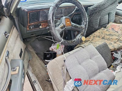 Zdjęcie 8 z 12 samochodu: 1983 CHEVROLET CAPRICE CLASSIC VIN:1G1AN69H0DX134823 - miniatura