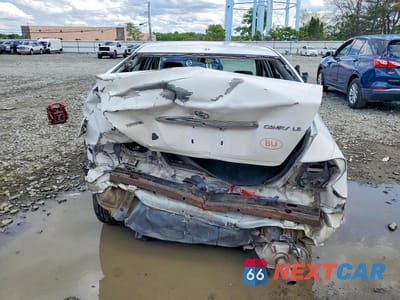 Zdjęcie 6 z 12 samochodu: 2005 TOYOTA CAMRY LE VIN:4T1BE32K15U004578 - miniatura