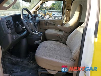 Zdjęcie 7 z 13 samochodu: 2017 GMC SAVANA 2500 CARGO DELIVERY VAN VIN:1GTW7AFF5H1139828 - miniatura