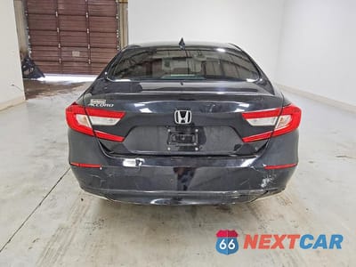Zdjęcie 6 z 12 samochodu: 2019 HONDA ACCORD LX VIN:1HGCV1F13KA132379 - miniatura