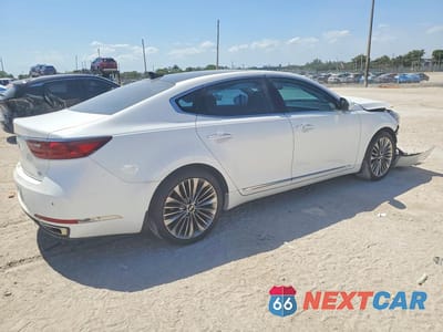 Trzecie zdjęcie samochodu z tyłu: 2019 KIA CADENZA LIMITED VIN:KNALC4J13K5144969 - miniatura