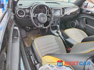 Zdjęcie 8 z 12 samochodu: 2018 VOLKSWAGEN BEETLE DUNE VIN:3VWSD7AT7JM708014 - miniatura