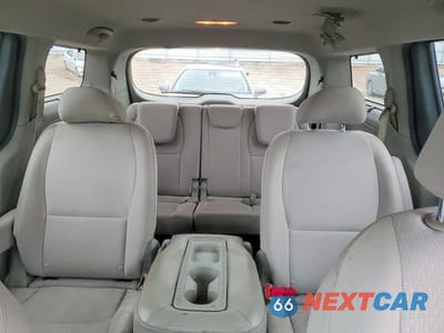 Zdjęcie 10 z 13 samochodu: 2016 KIA SEDONA LX VIN:KNDMB5C16G6163238 - miniatura