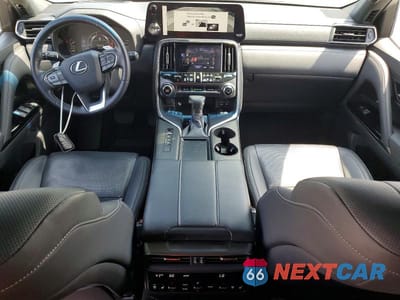 Zdjęcie 8 z 12 samochodu: 2024 LEXUS LX 600 PREMIUM VIN:JTJAB7CXXR4052240 - miniatura