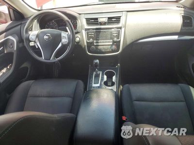 Zdjęcie 8 z 12 samochodu: 2018 NISSAN ALTIMA 2.5 SR VIN:1N4AL3AP8JC120160 - miniatura