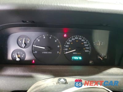 Zdjęcie 9 z 13 samochodu: 2003 JEEP GRAND CHEROKEE LAREDO VIN:1J4GW48S53C570261 - miniatura