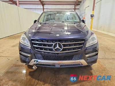 Piąte zdjęcie samochodu w środku: 2012 MERCEDES-BENZ ML 350 4MATIC VIN:4JGDA5HB4CA031845 - miniatura
