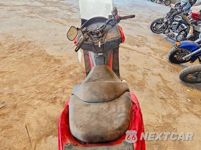 Zdjęcie 6 z 9 samochodu: 2014 HONDA NSS300 VIN:MLHNF0403E5001326 - miniatura