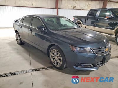 Czwarte zdjęcie samochodu z boku: 2018 CHEVROLET IMPALA LT VIN:2G1105SA5J9141119 - miniatura