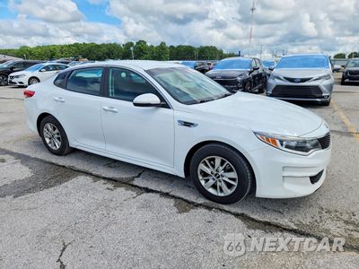 Czwarte zdjęcie samochodu z boku: 2017 KIA OPTIMA LX VIN:5XXGT4L36HG169369 - miniatura
