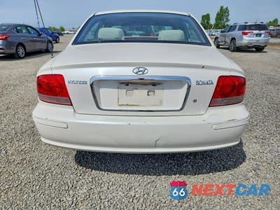 Zdjęcie 6 z 12 samochodu: 2002 HYUNDAI SONATA GL VIN:KMHWF25S32A521639 - miniatura