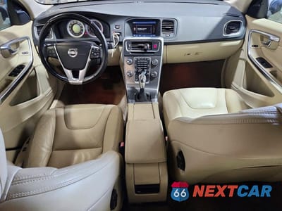 Zdjęcie 8 z 12 samochodu: 2013 VOLVO S60 T5 VIN:YV1612FH4D2217300 - miniatura
