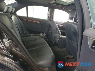 Zdjęcie 10 z 12 samochodu: 2011 MERCEDES-BENZ C VIN:WDDGF5EBXBF653011 - miniatura